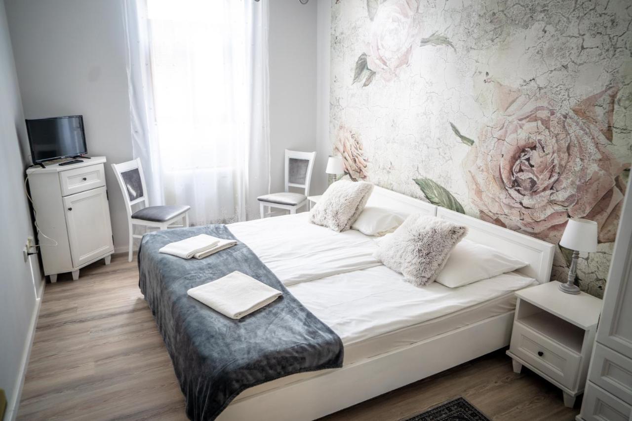 Gyula Panzio Hotel Luaran gambar
