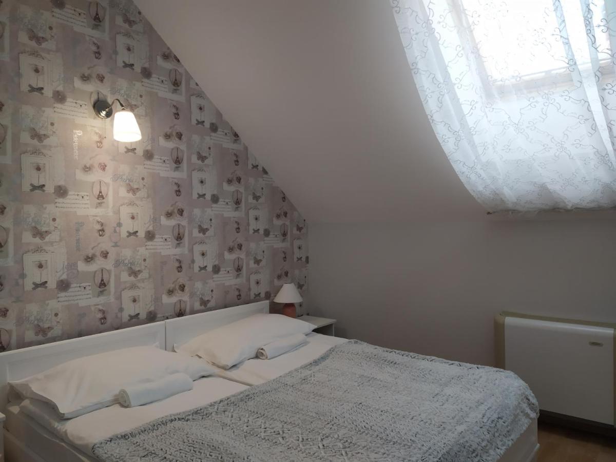 Gyula Panzio Hotel Luaran gambar