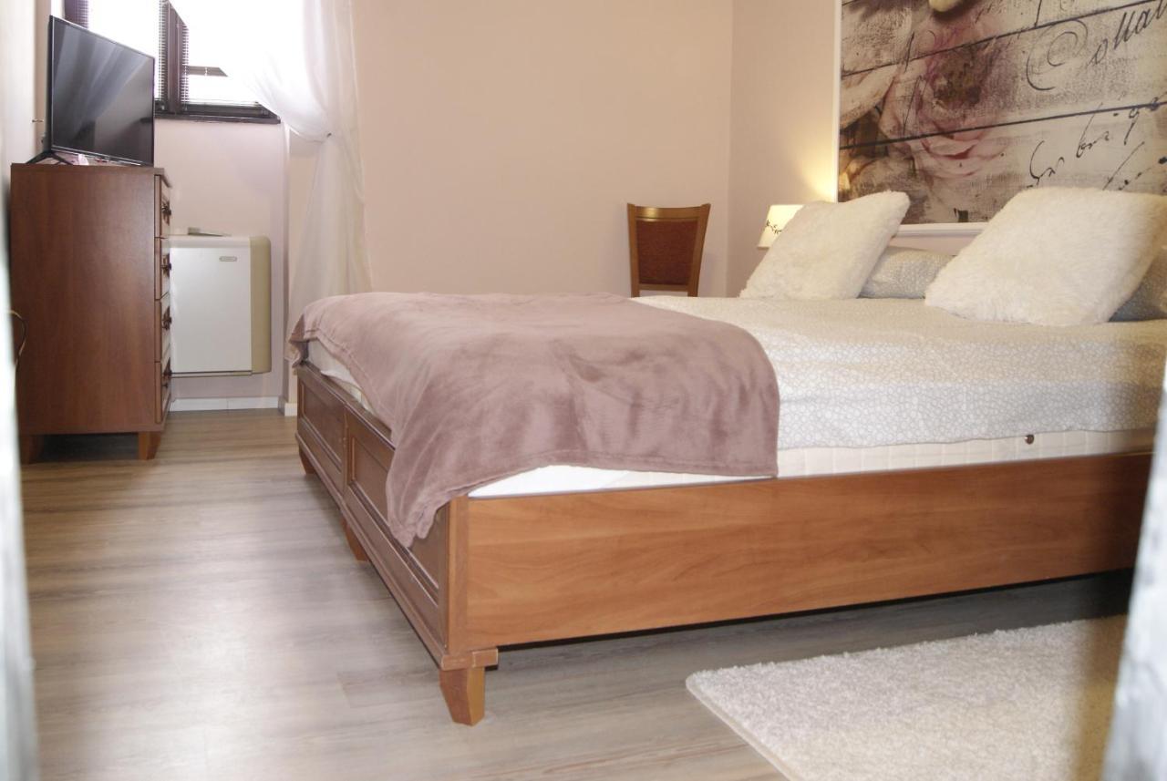 Gyula Panzio Hotel Luaran gambar